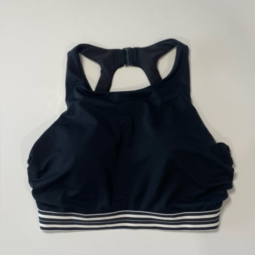 NWOT ATHLETA Sports Bra Size 32D/DD Black White High Neck Removable Cup Padding